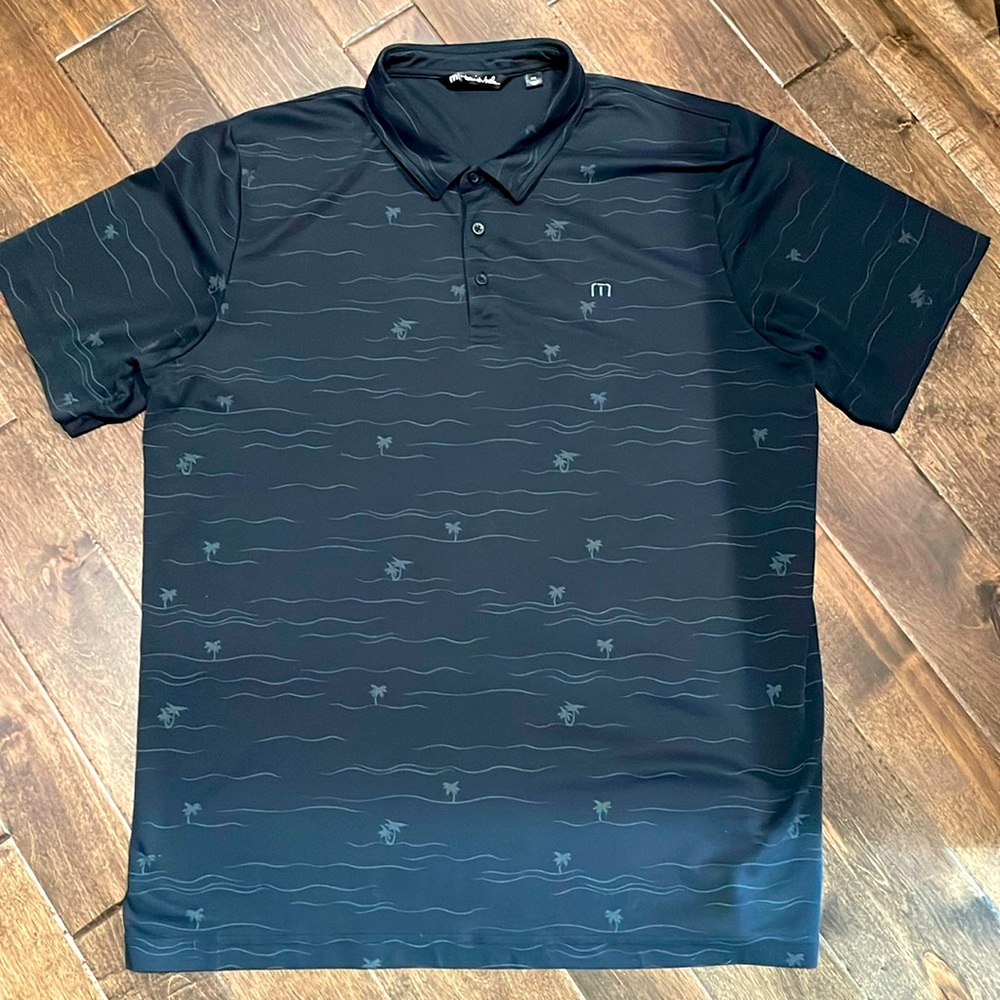Travis Mathew NWOT Polo Excellent Condition. Perfect for Golf, and anything else